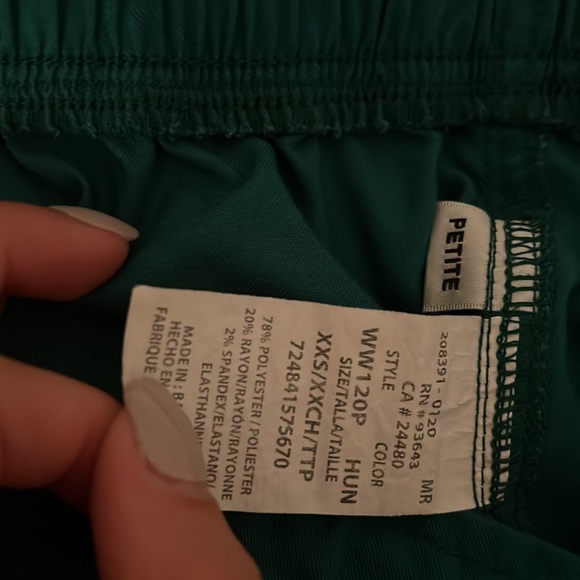 2 PIECE SET LIGHTLY used Cherokee Authentic Workwear Scrub PETITE (HUNTER GREEN) - Picture 3 of 6